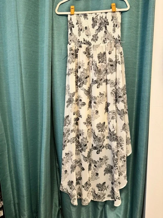 Guess Black and White Floral High-Low Strapless Dress - Picture 5 of 8